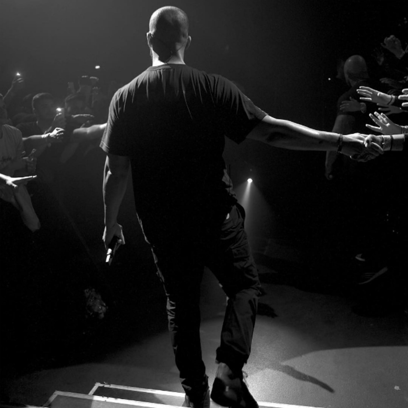 Drake's back