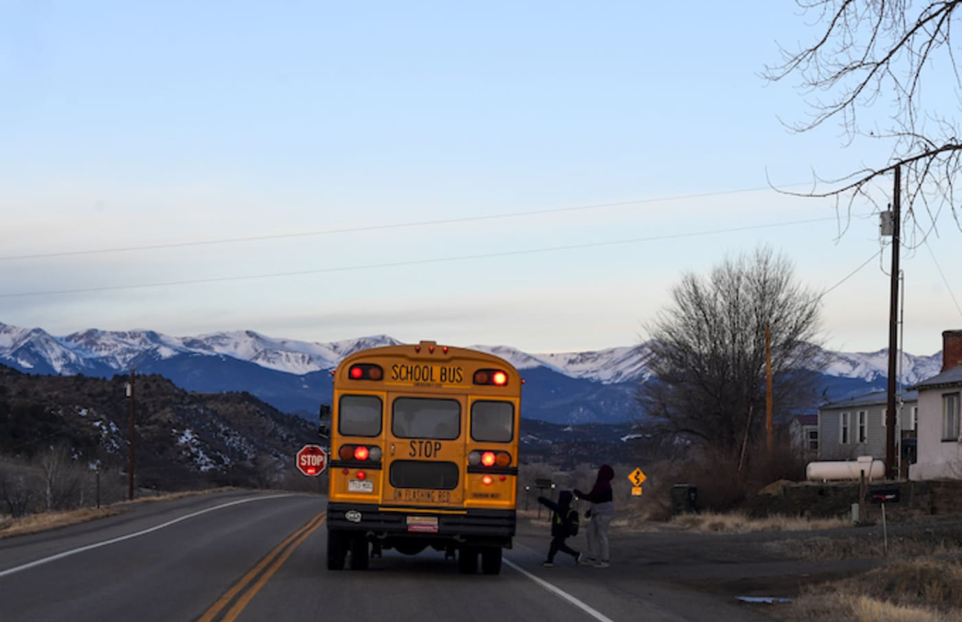 Driver Tells Kids To Go F Ck Yourselves And Then Abandons School Bus At Gas Station Complex