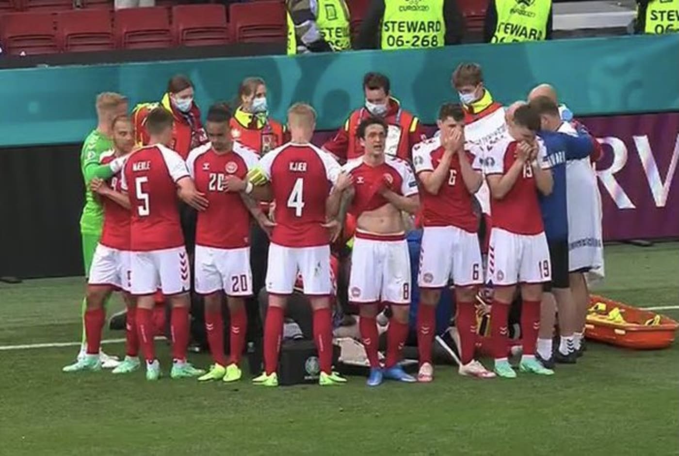 photo Eriksen Wife Collapse christian eriksen collapses