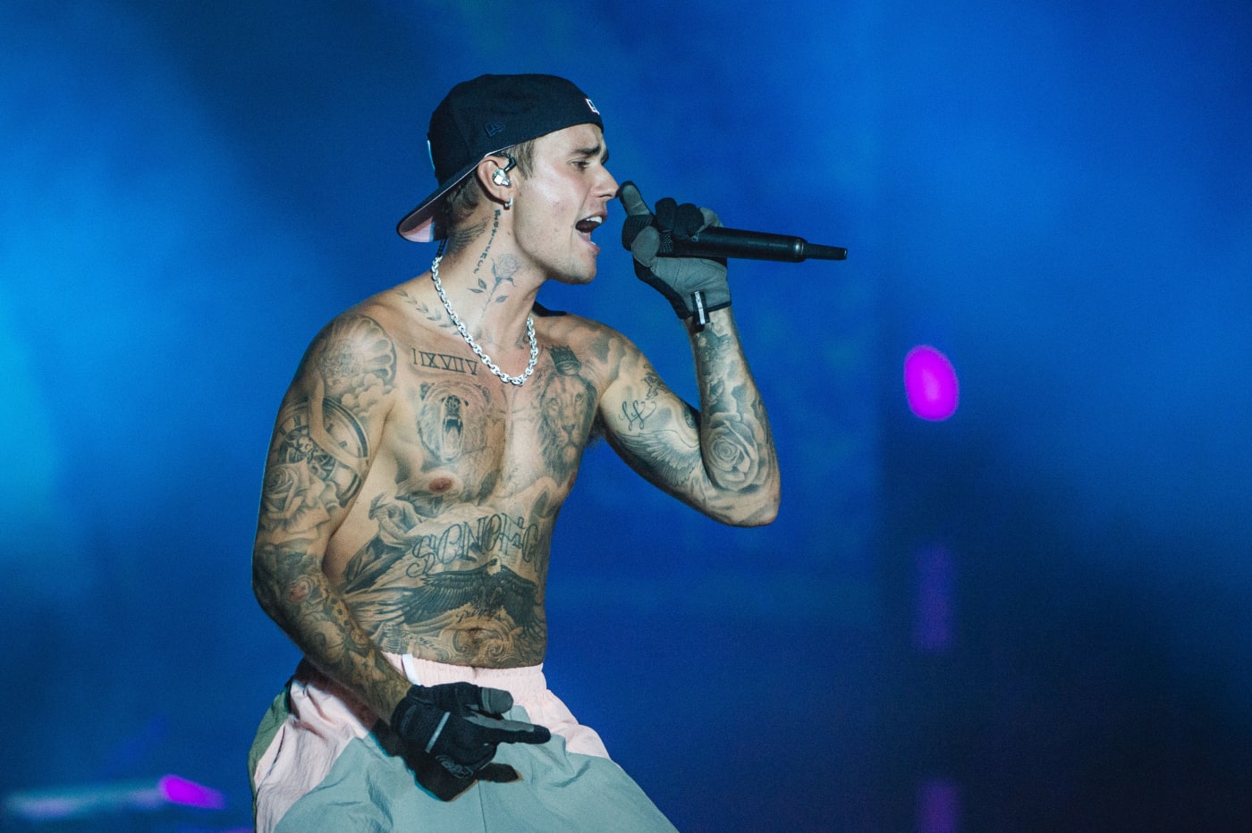 justin bieber cancella tour