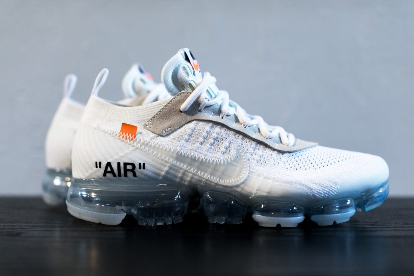 nike off white vapormax blue