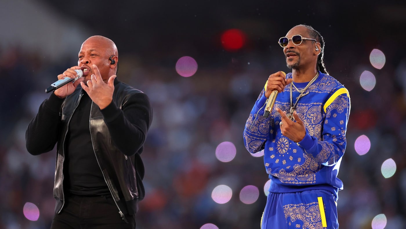 Dr. Dre and Snoop Dogg perform during the Pepsi Super Bowl LVI Halftime Show