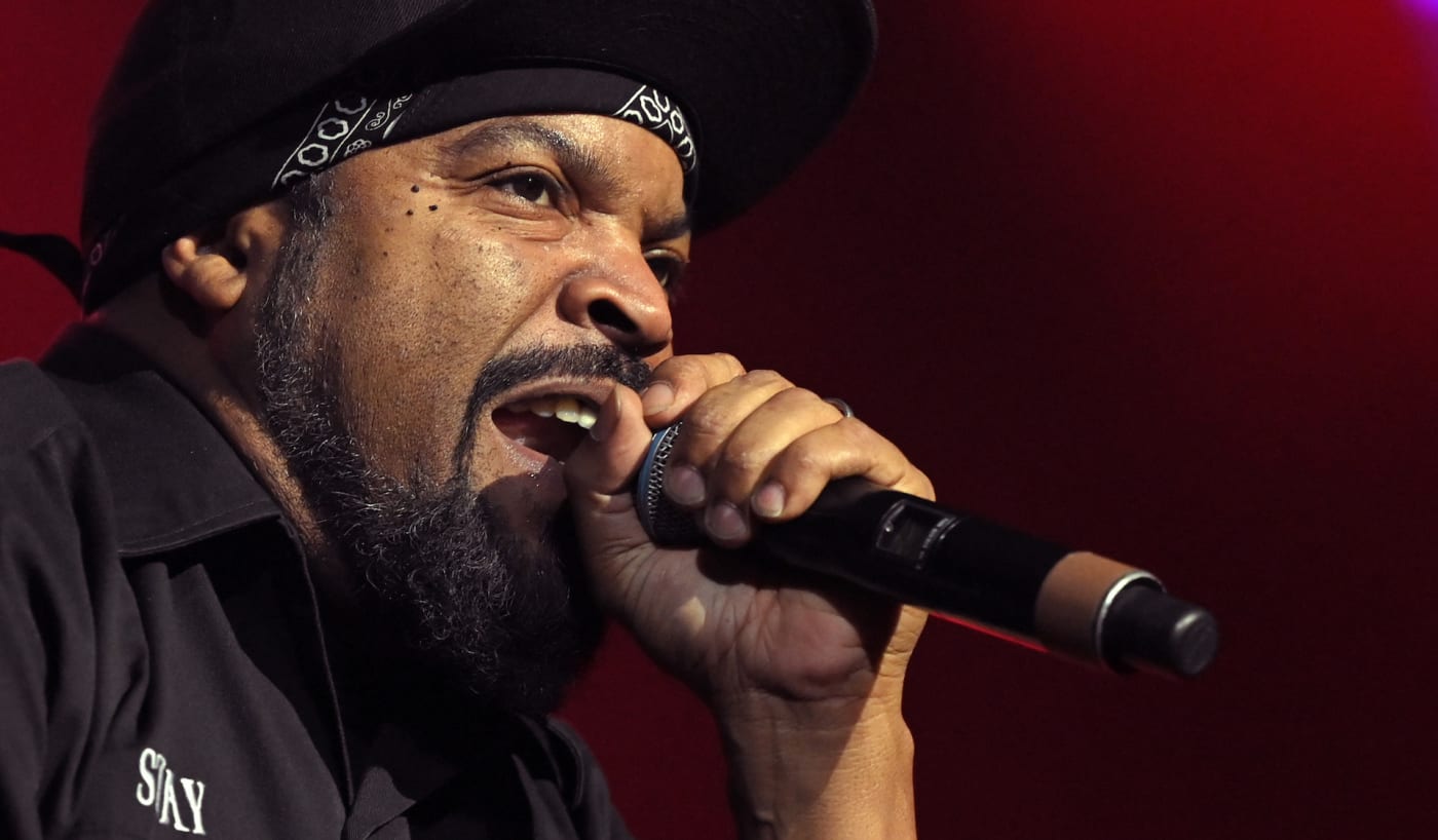 photo of Ice Cube on the Mic