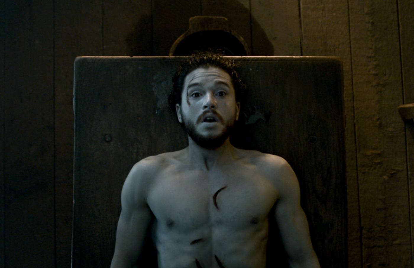 Kit wakes up in 'Game of Thrones.'