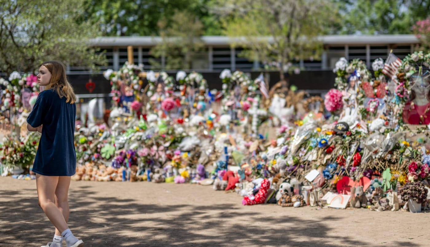 Memorial in front of Robb Elementary in Uvalde, Texas