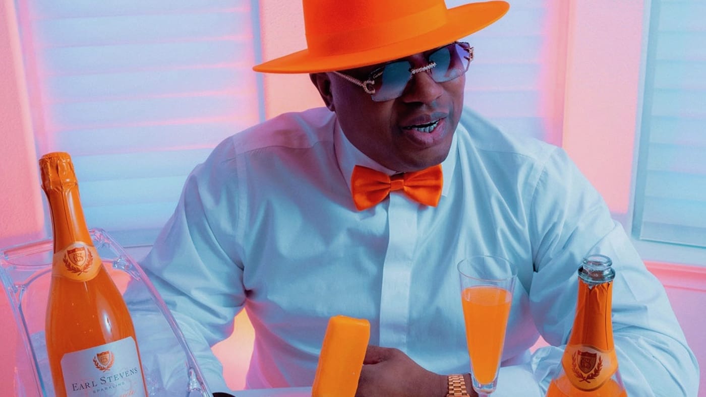 E 40 Introduces Orangesicle and Blueberry Flavors to His Wine Label
