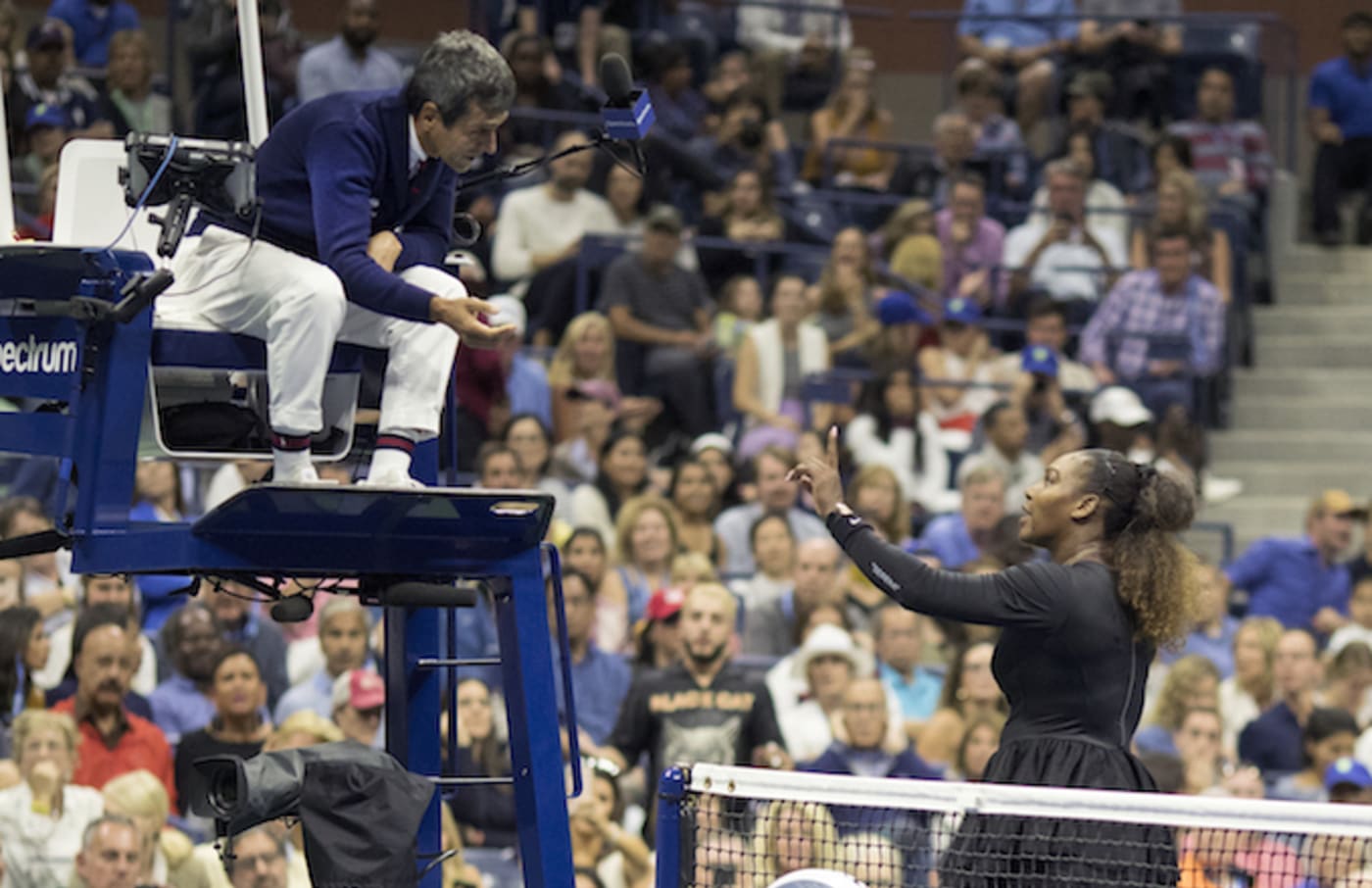 Serena Williams argues Carlos Ramos