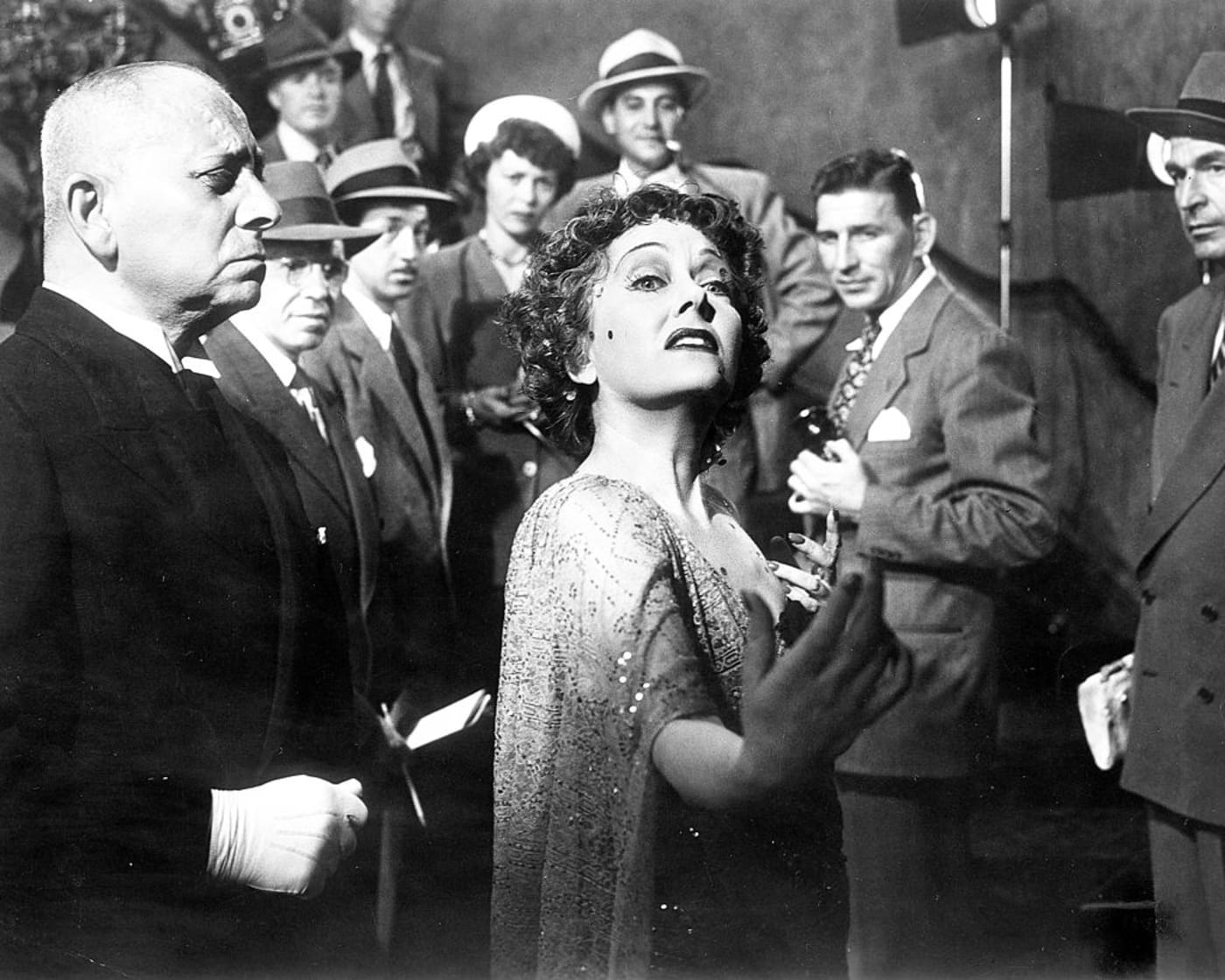 Sunset Boulevard Classic hollywood, Great movies, Movies