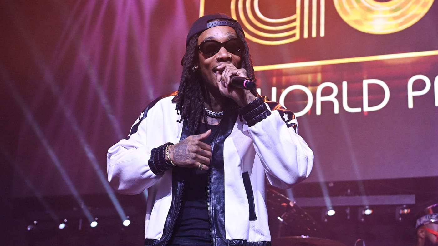 Wiz Khalifa Responds to Fans Clowning His Feet With Poem Complex