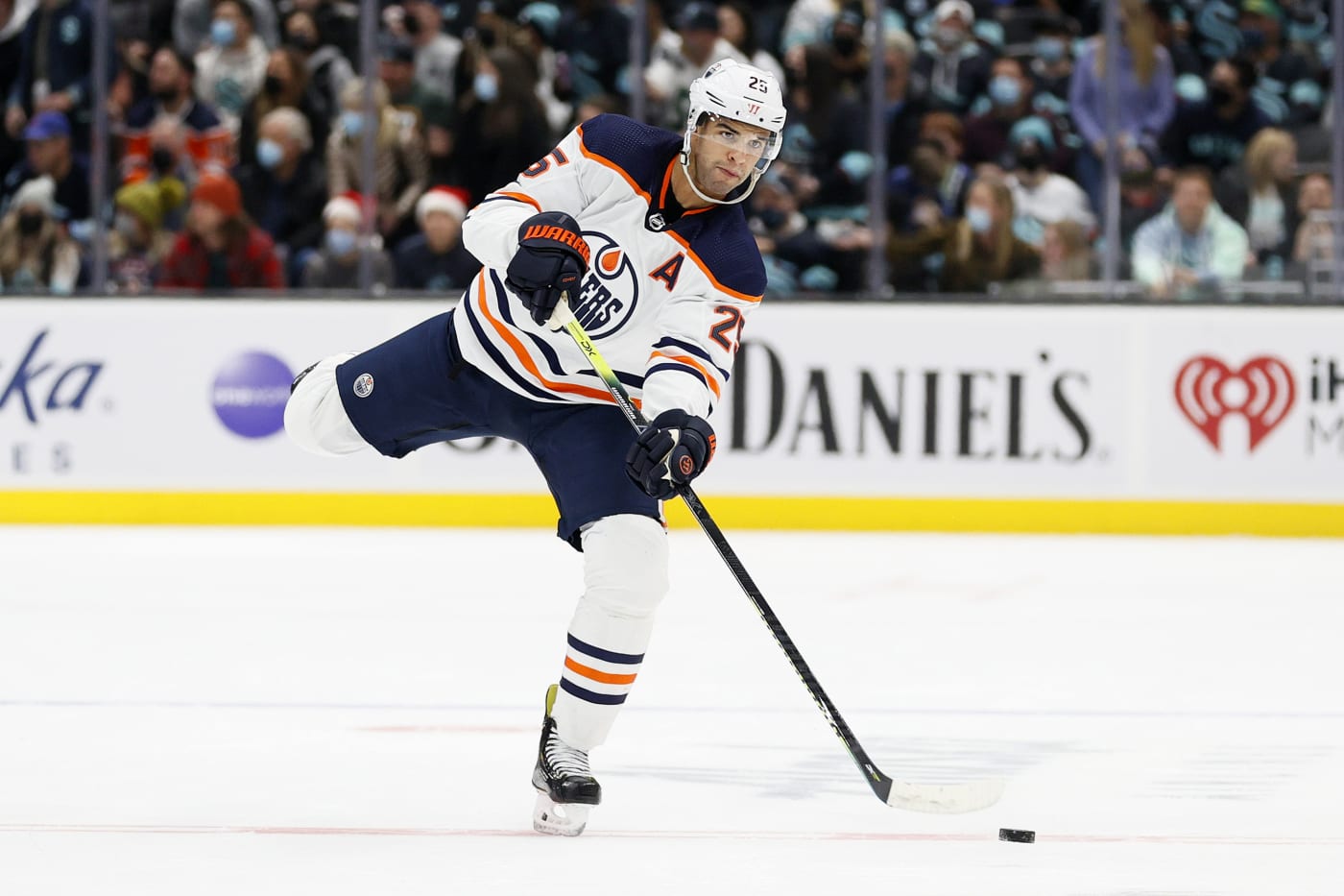 The Oilers’ Darnell Nurse on Giving Back to His Community Complex CA