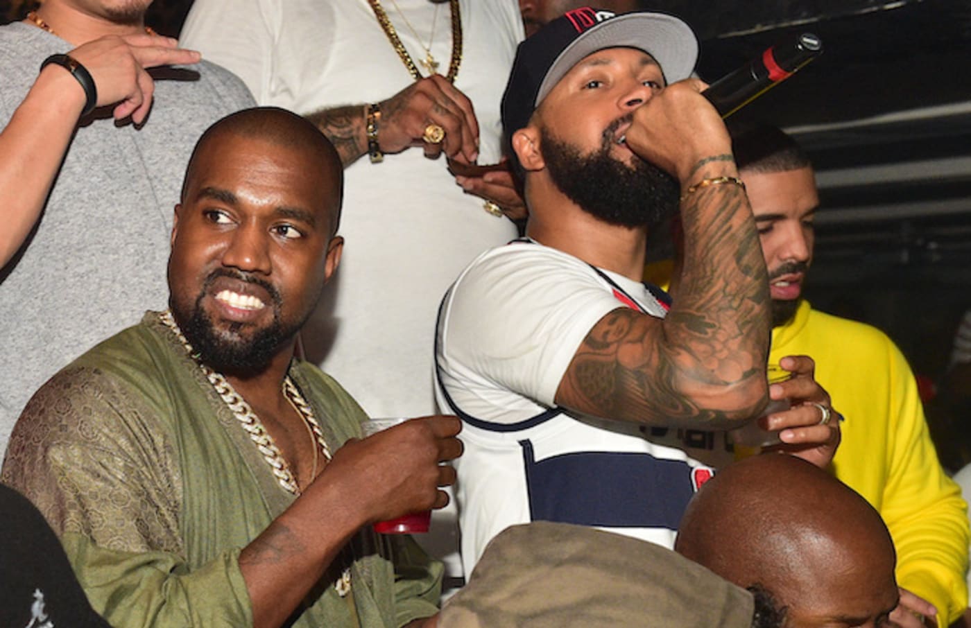 people respond to kanye calling drake out