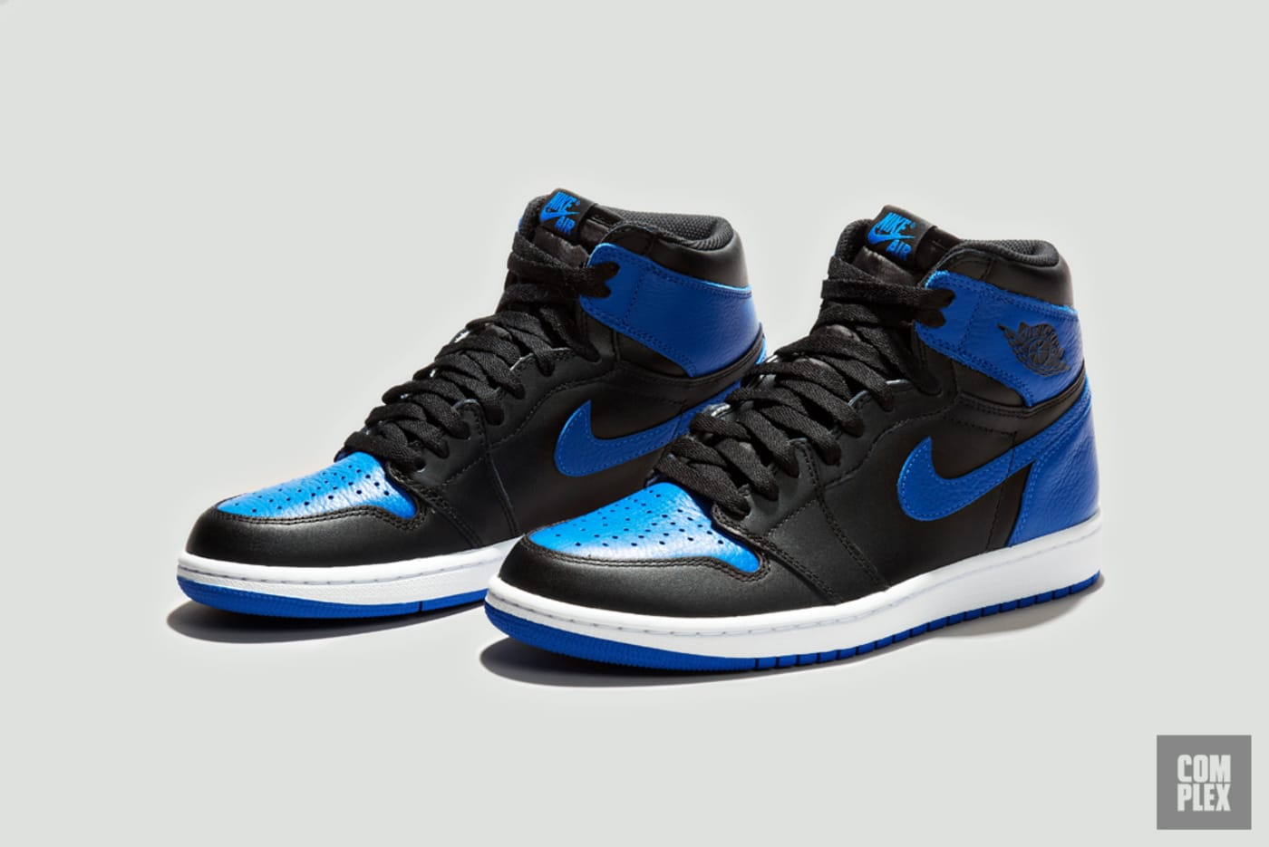 chicago jordan 1 royal blue