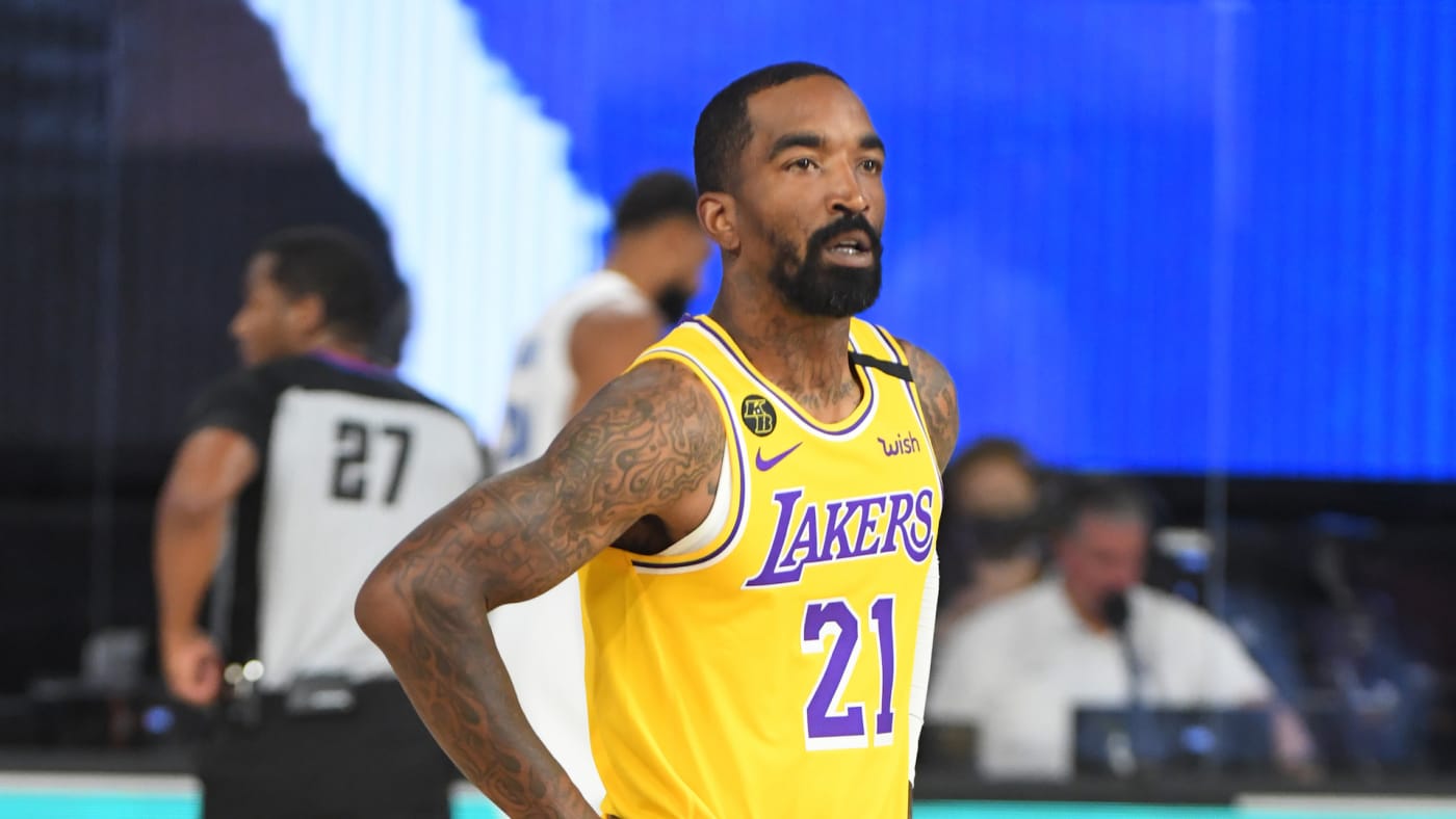JR Smith #21 of the Los Angeles Lakers