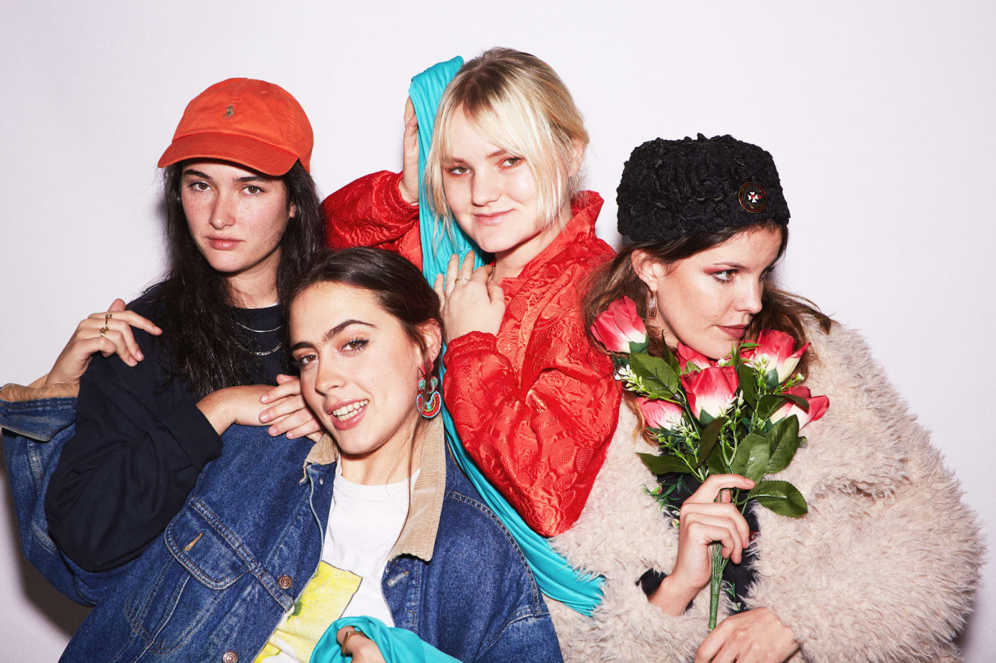 Hinds Announce Sophomore Album I Don t Run Share First Single Complex