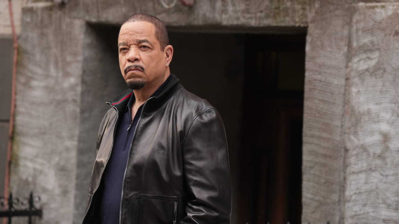 Ice T on the set of 'Law & Order: Special Victims Unit.'