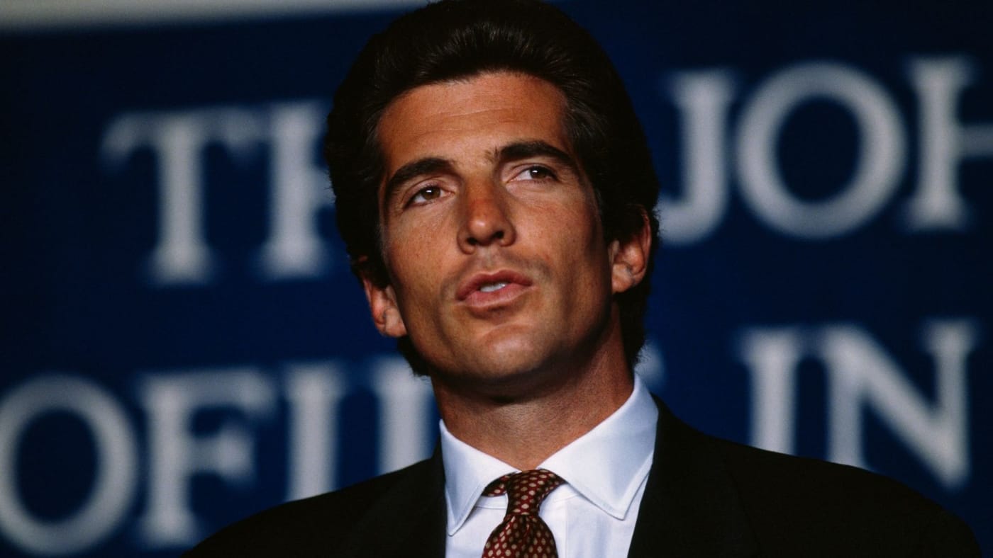 Qanon Group That Went To Dallas For Jfk Jr Resurrection May Be In Cult Complex