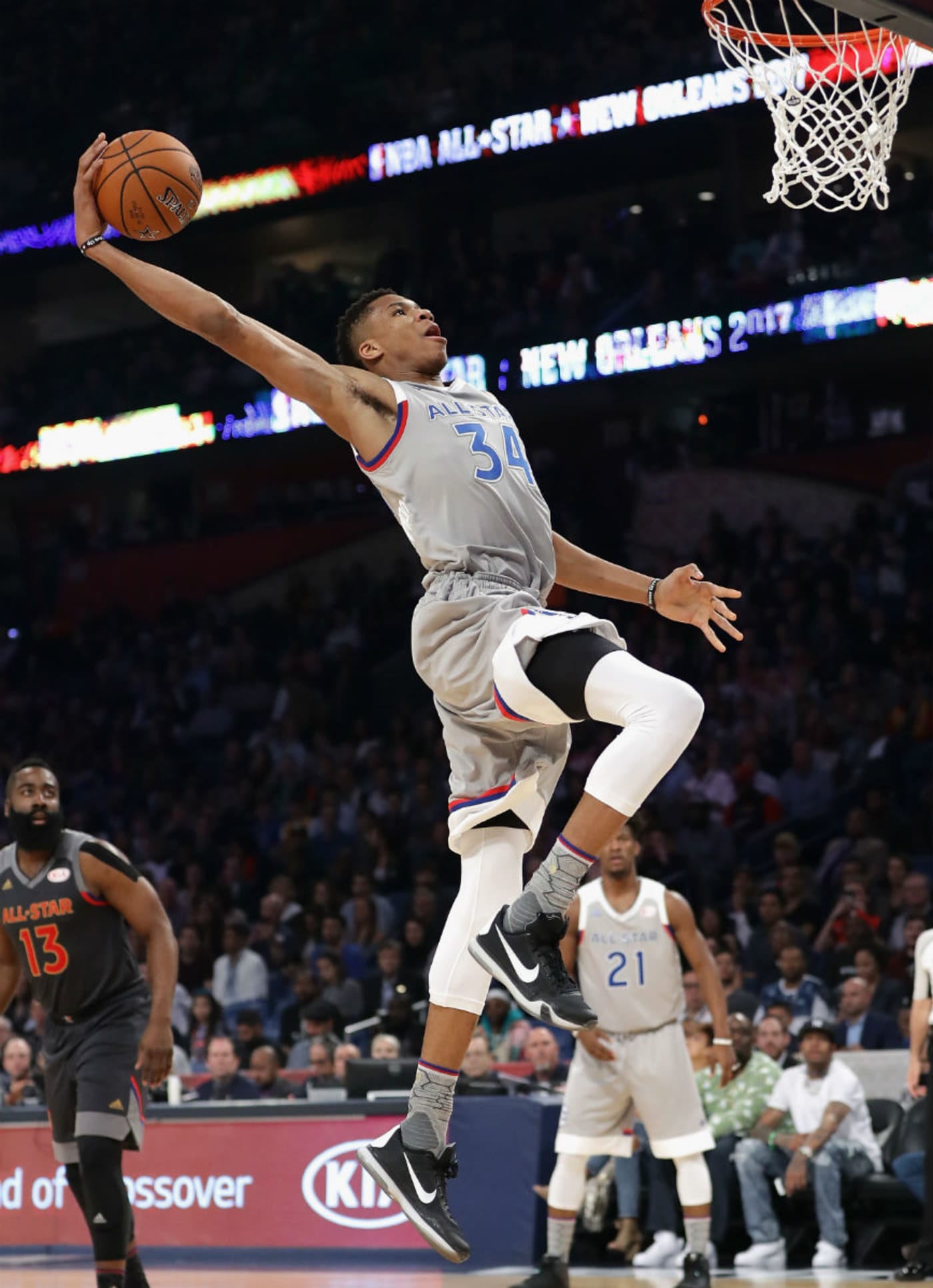 Giannis foot size