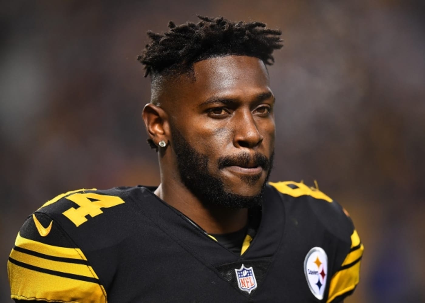 Antonio Brown Reportedly Requests Trade From Steelers Complex