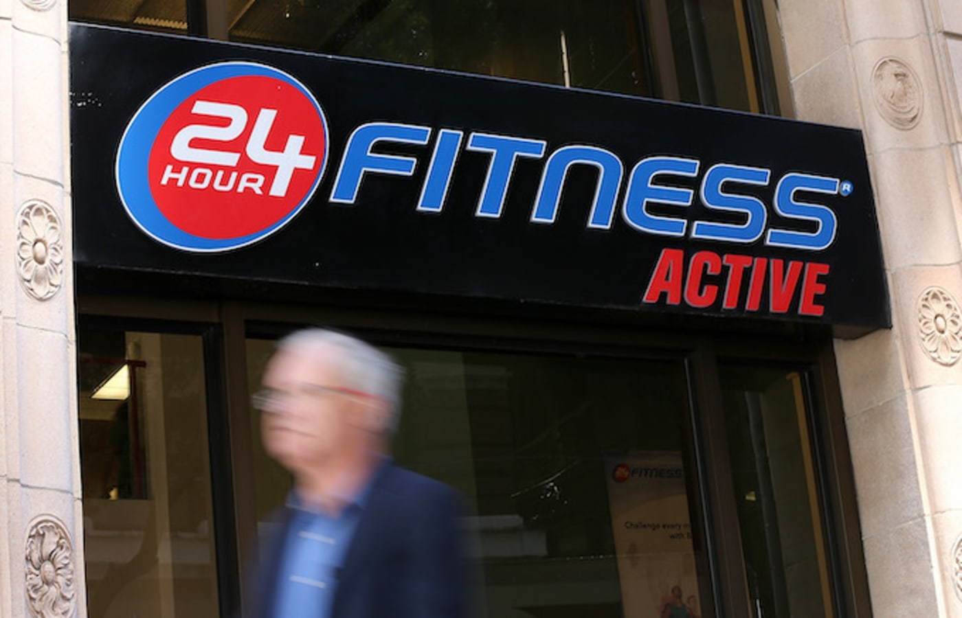 Texas Man Gets Locked Inside a 24 Hour Fitness After Closing Complex