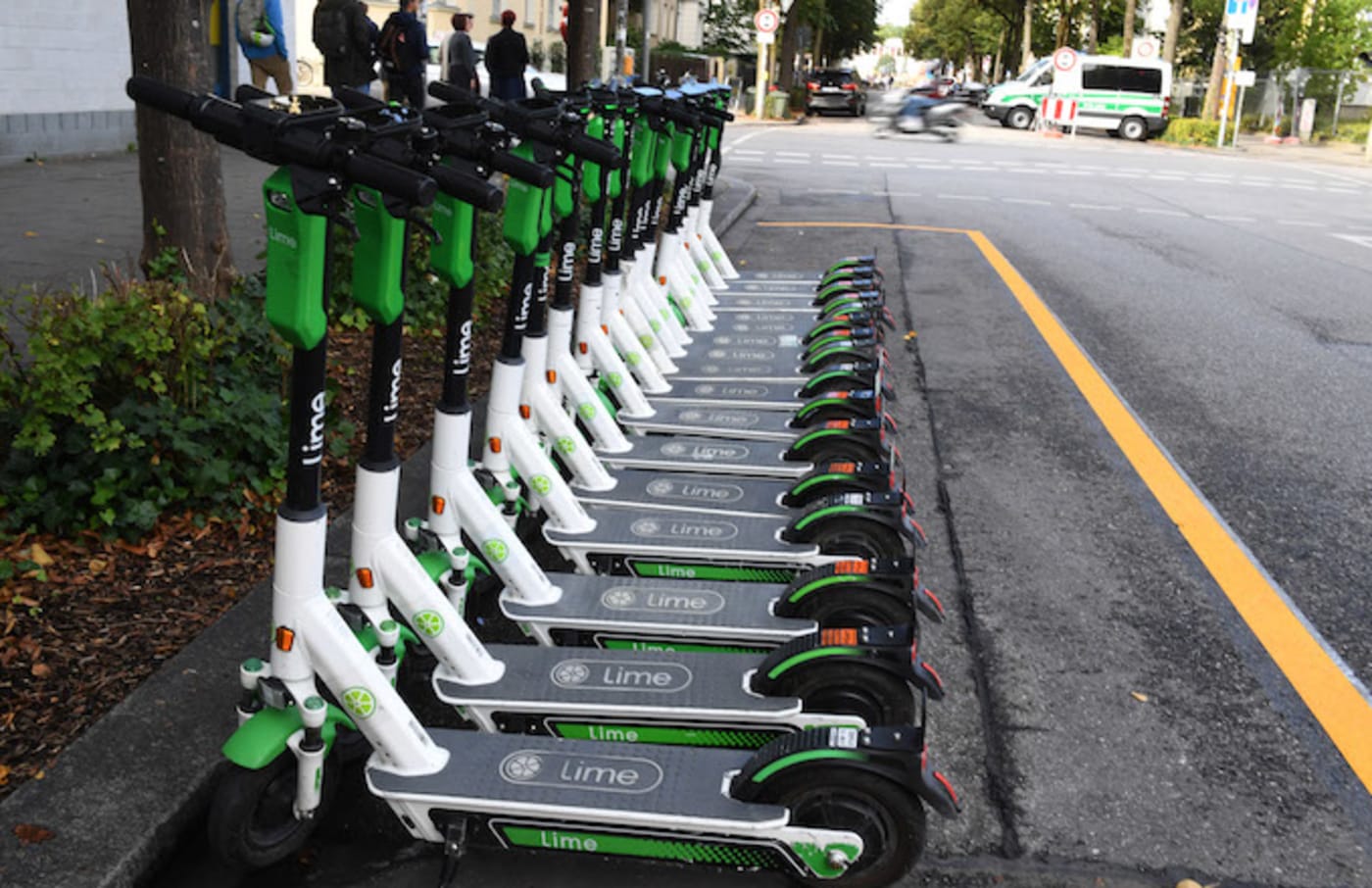 Mængde af Slibende Ballade Controversial E-Scooter Scheme To Be Trialled In London | Complex UK