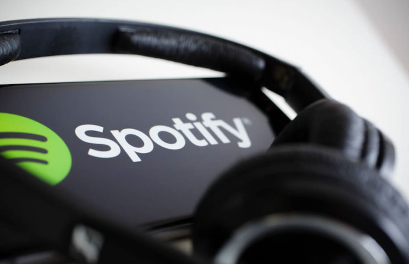 Hulu and Spotify’s New Bundle Deal Will Only Cost Undergrads $4.99
