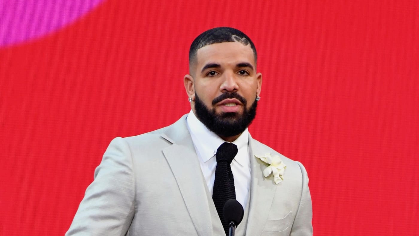 Drake Announces Certified Lover Boy