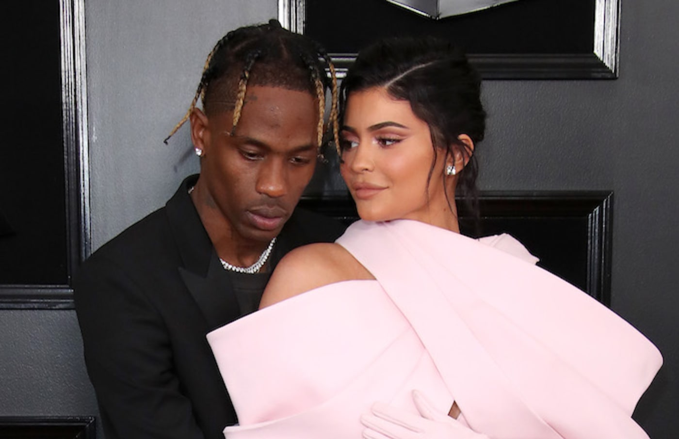 travis scott kylie cheating maybe.