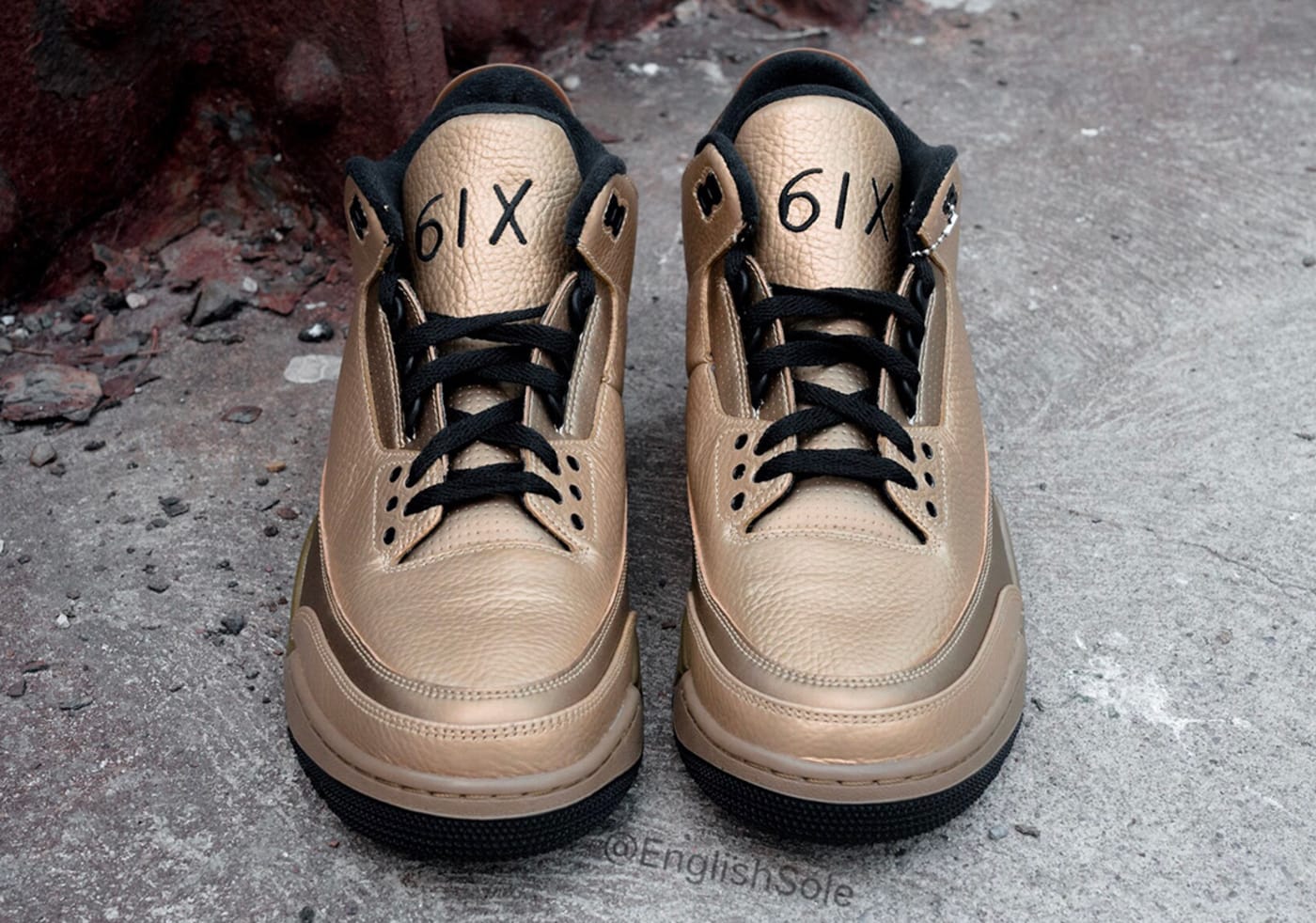 1 Solid Gold ovo x Air Jordan