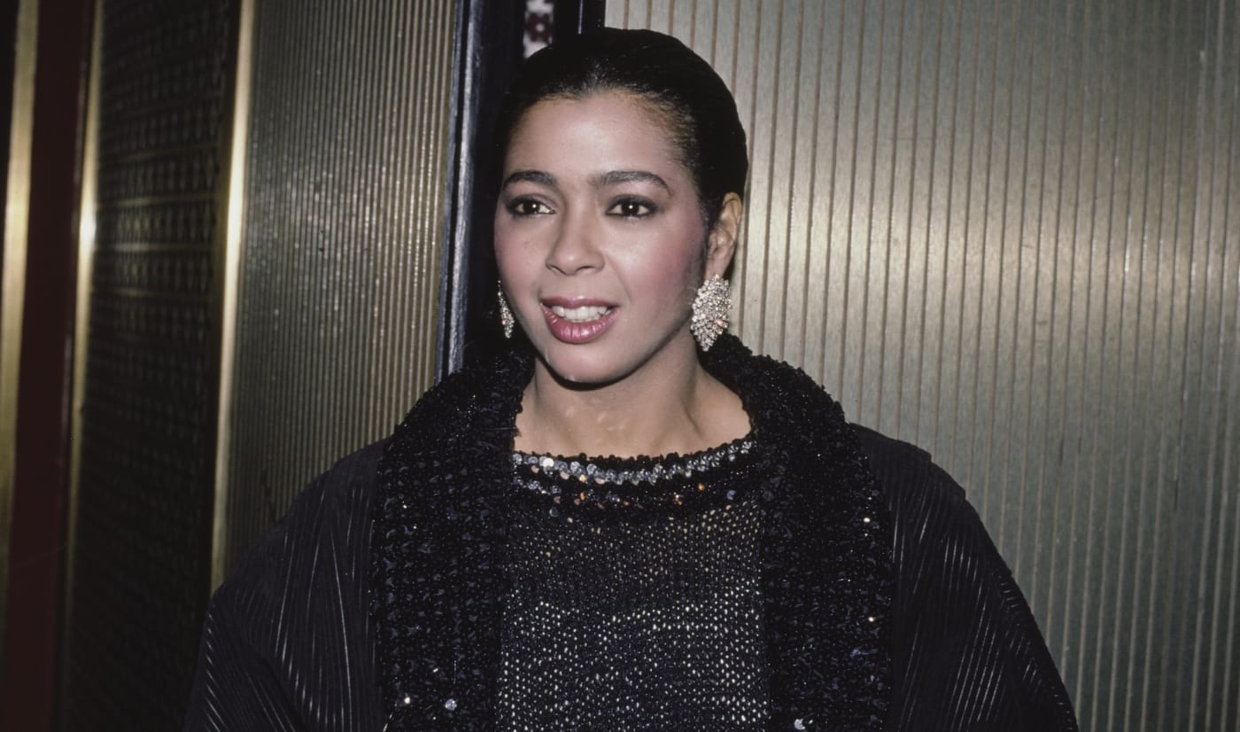 Academy Award Winning ‘Flashdance’ Singer Irene Cara Dead at 63 Complex