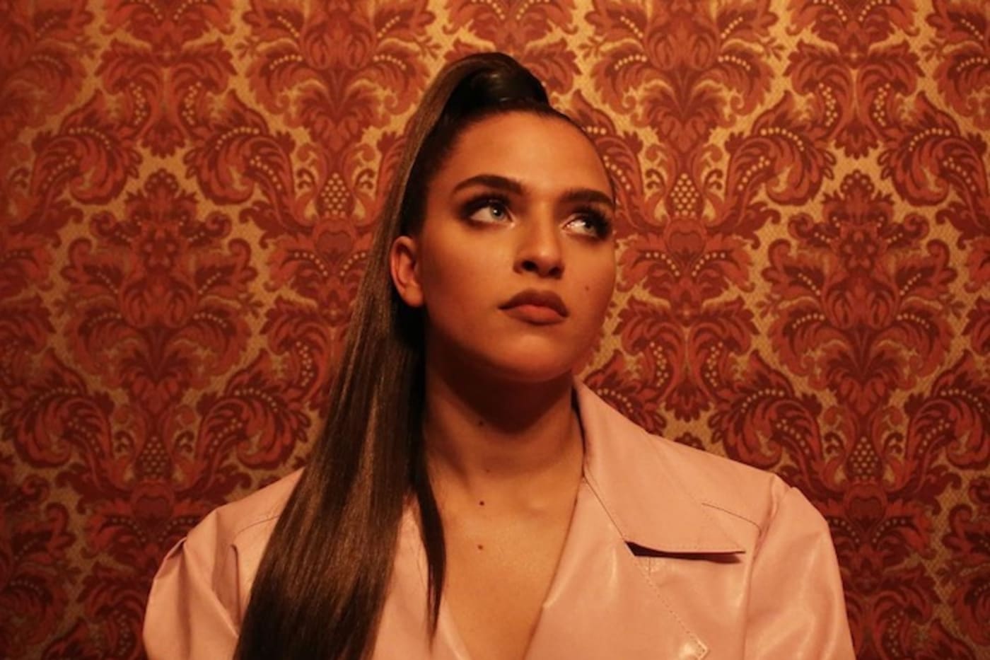 Mae Muller Gets Candid On Eclectic New Four-Tracker ‘Frankly’ | Complex UK