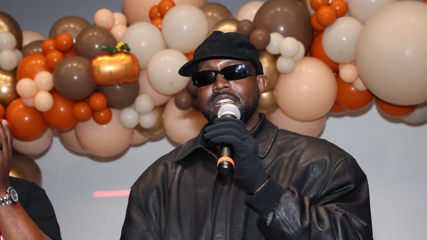 Kanye West attends the Los Angeles Mission's Annual Thanksgiving event
