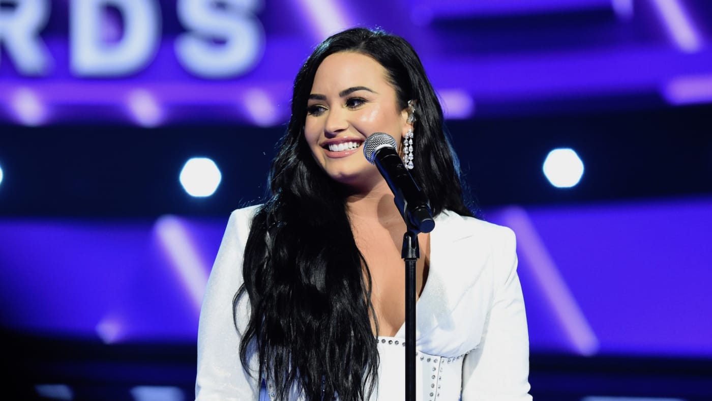 Demi Lovato Identifies As Pansexual I M Part Of The Alphabet Mafia Complex