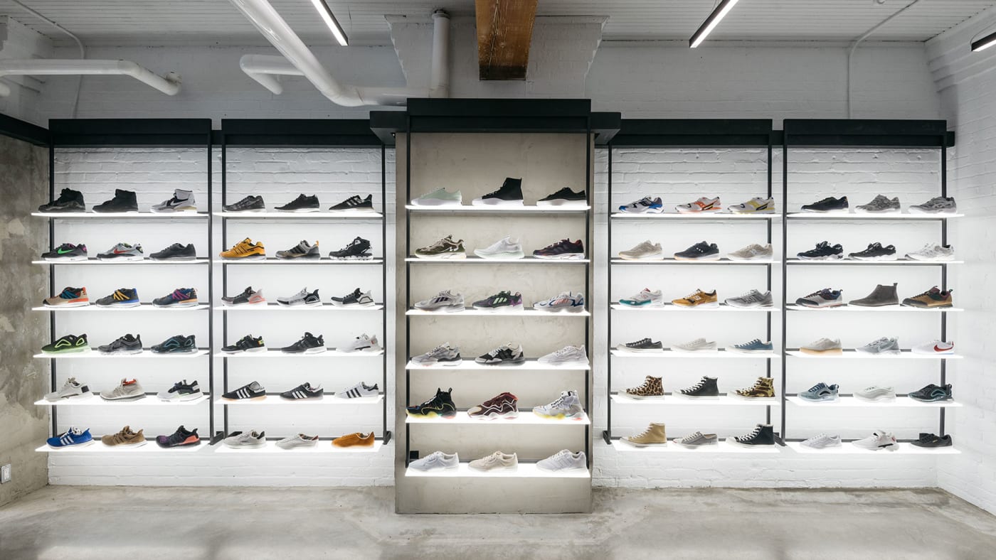 Zwerver directory passagier The 25 Best Sneaker Boutiques in Canada | Top Shoe Stores | Complex CA