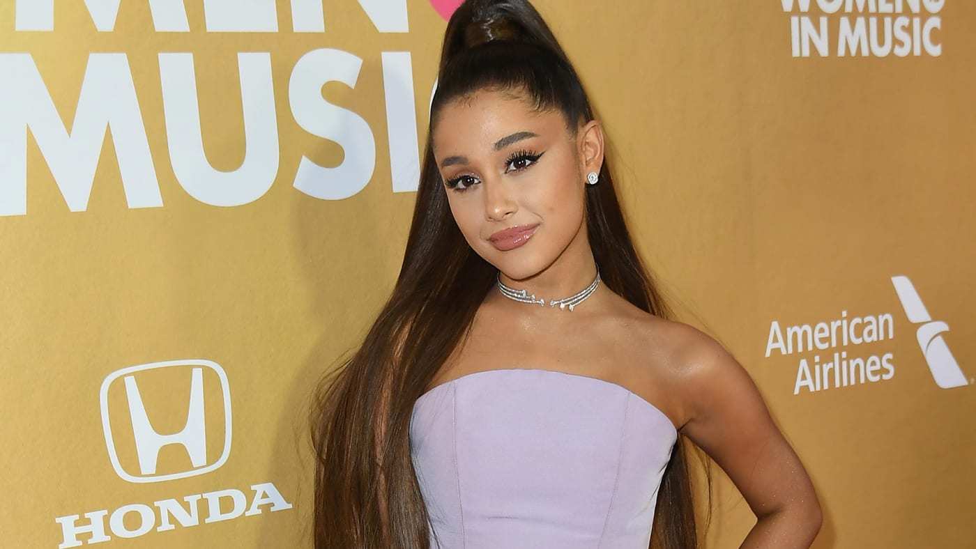 Ariana Grande Has Married Dalton Gomez In California Complex