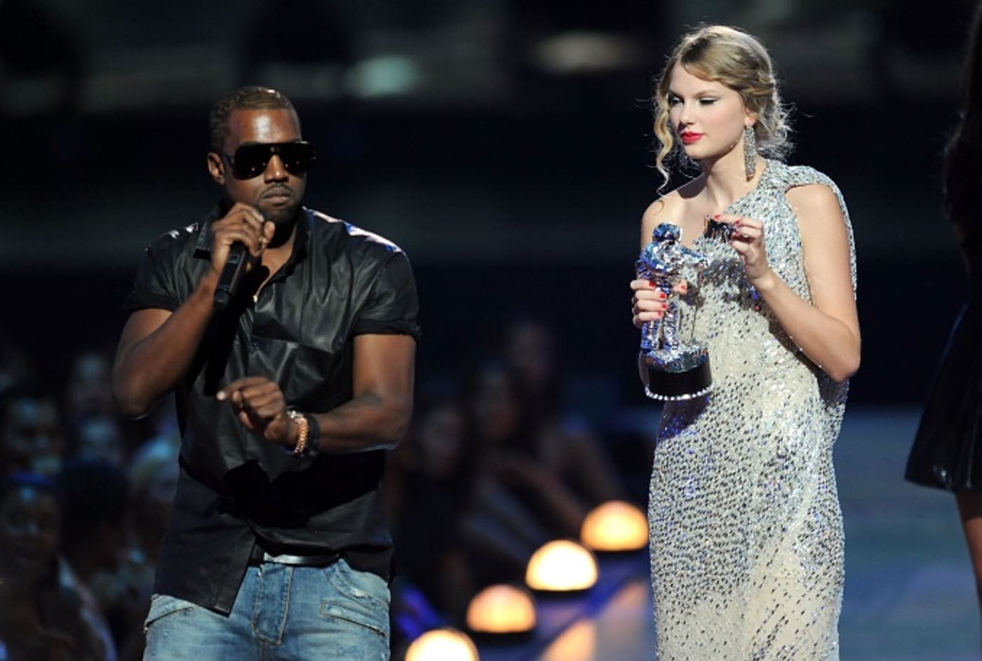 New Details Emerge About Kanye And Taylor Swifts Vmas Incident 10 