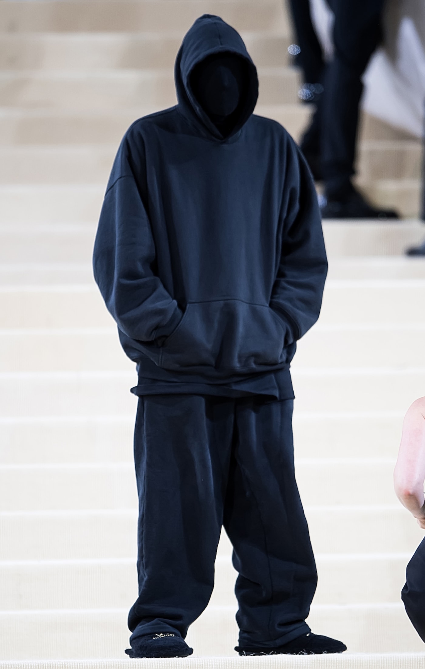 YEEZY GAP BALENCIAGA / LOGO HOODIE BLACK - パーカー