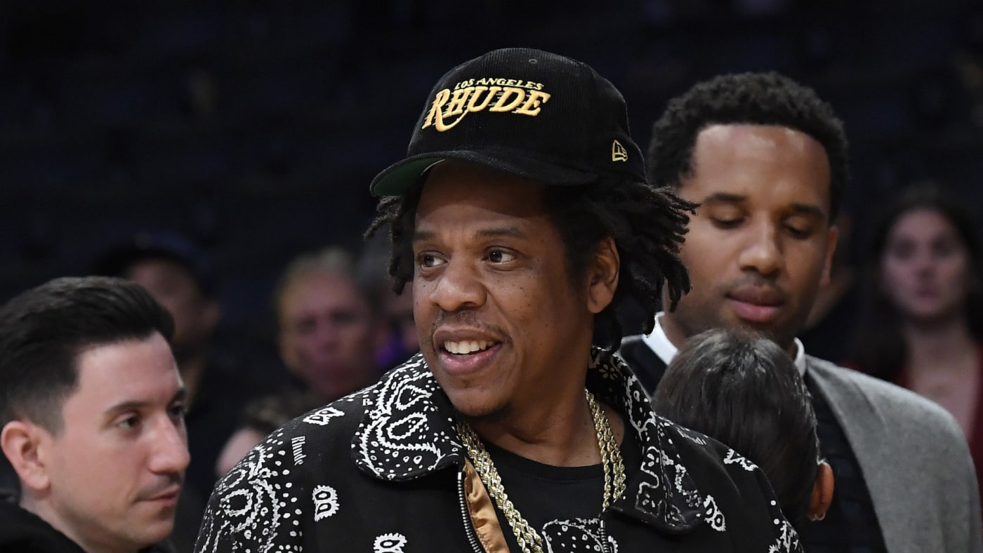 Jay Z attends Los Angeles Lakers and Milwaukee Bucks basketball game