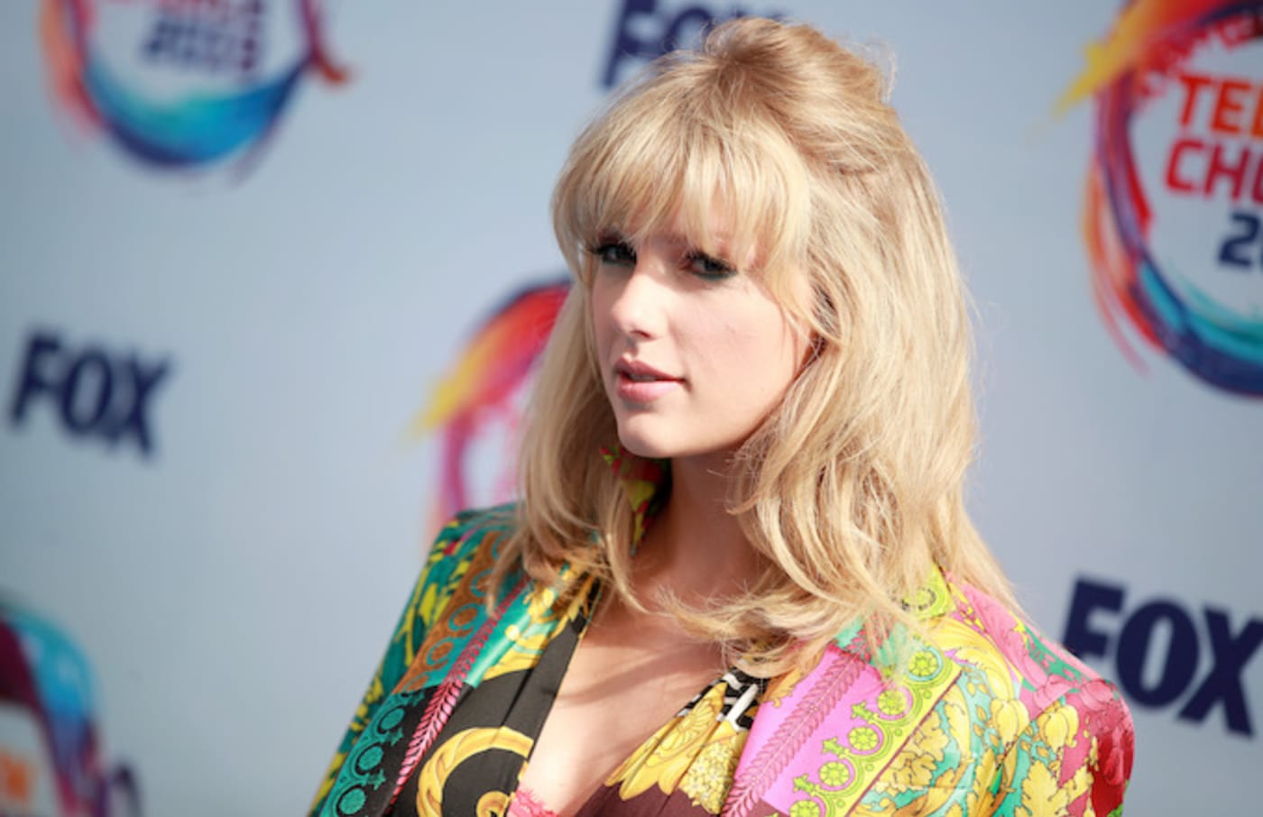 Taylor Swift attends FOX's Teen Choice Awards 2019.