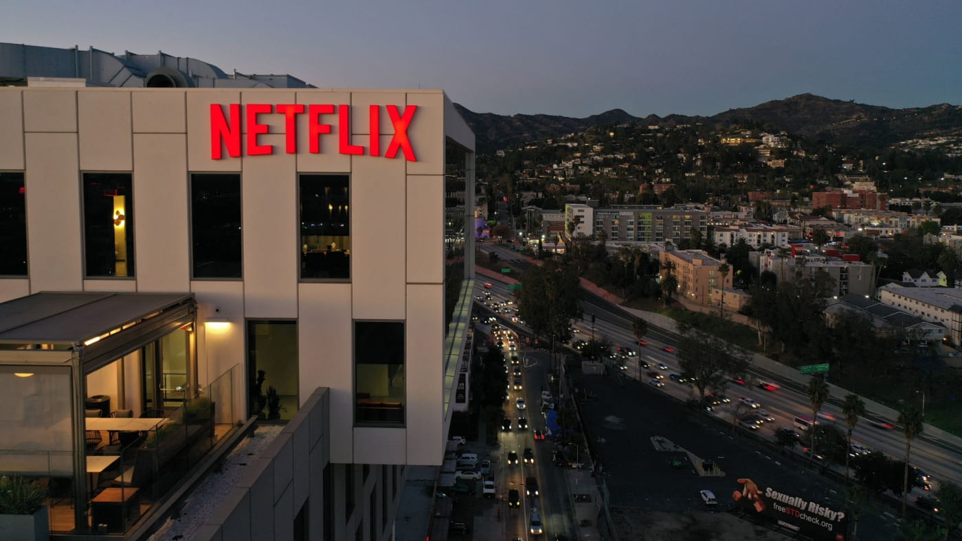 Here’s Why Netflix Dropped $50 Billion in Market Value in Just One