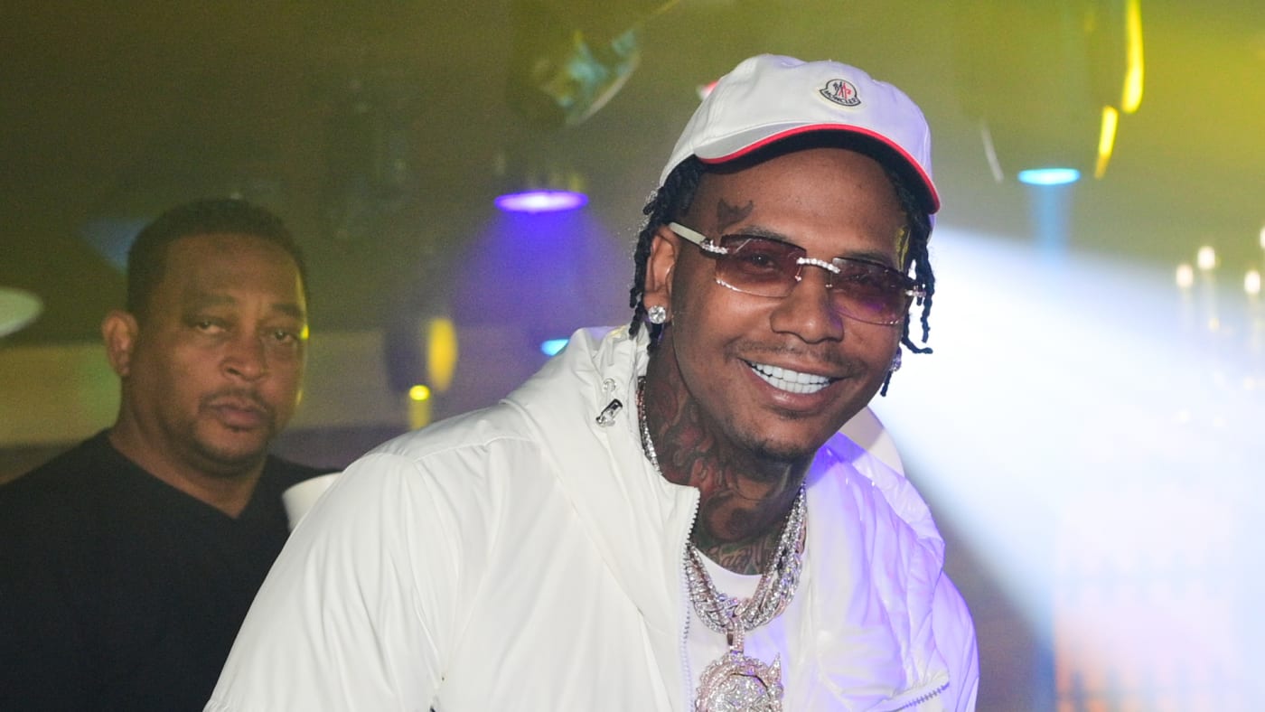 Moneybagg Yo Shows Off New DiamondEncrusted Teeth That Cost 200K