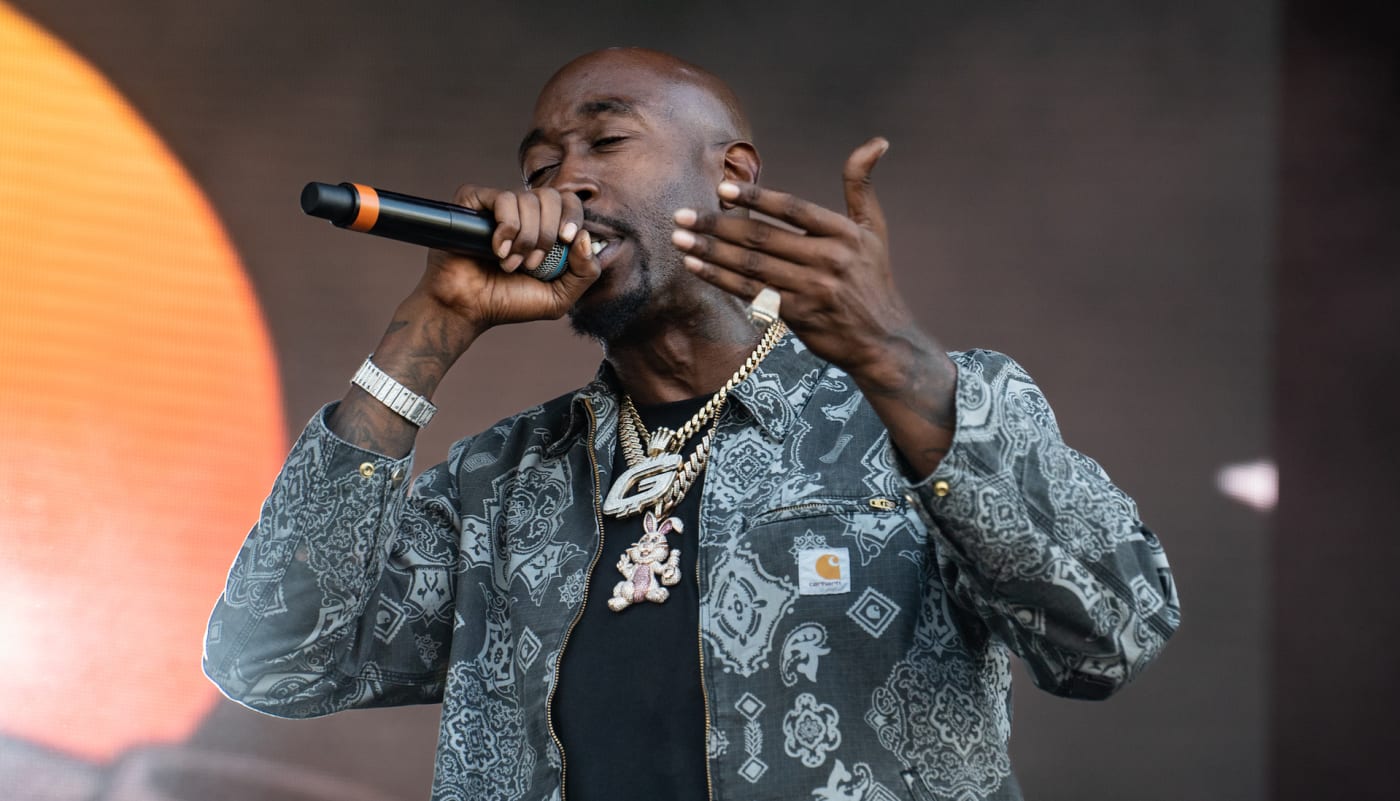 Freddie Gibbs on the mic for news
