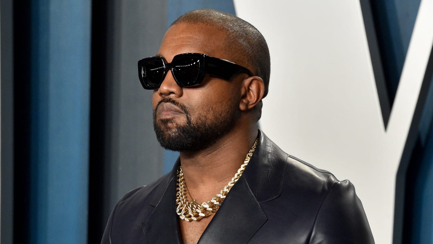  Kanye West raps about his family issue and Kim Kardashian's divorce in a new song