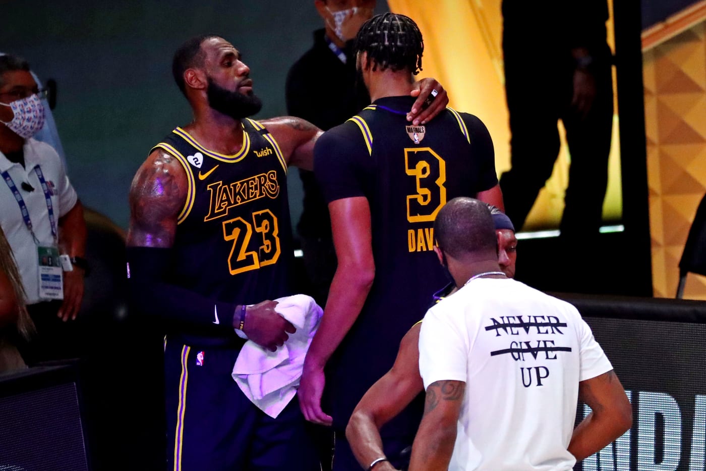 La S Dynamic Duo Is Unstoppable And Six Other Observations From Game 2 Complex