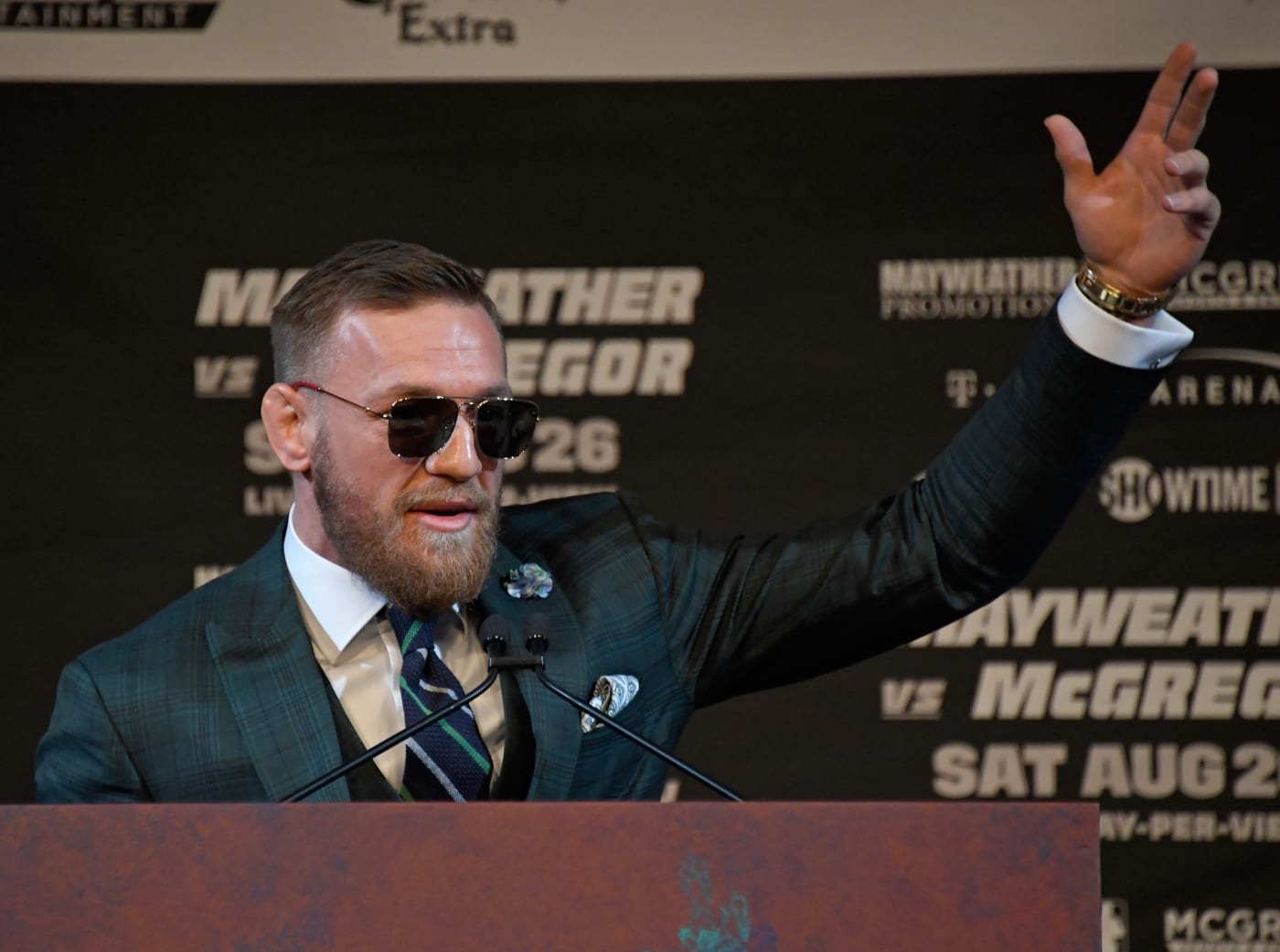 Designer Teases Conor McGregor's In-Ring Outfit Will “Acknowledge Boxing  History” | Complex