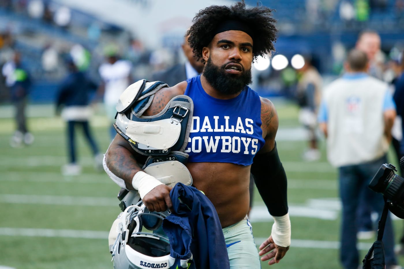 Zeke elliot shirt Clearance