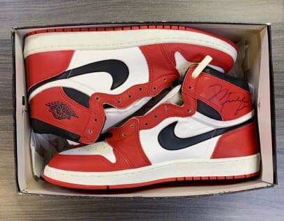 chicago jordan 1 box