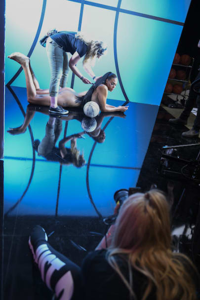 Here S A Behind The Scenes Sneak Peek Of Espn S Body Issue Featuring Liz Cambage Complex