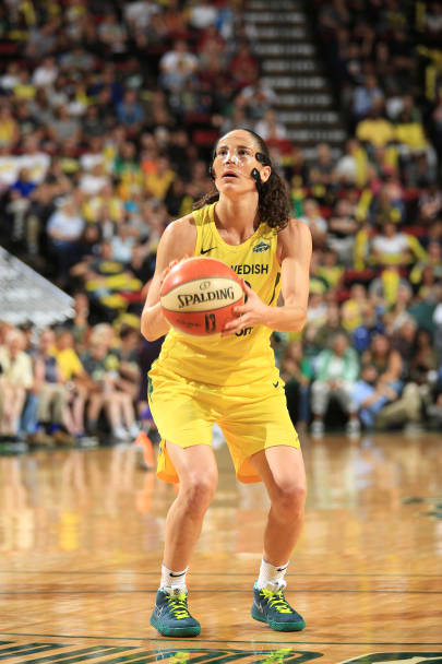 Sue bird kyrie deals