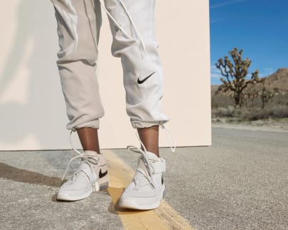 Fear Of God x Nike NRG Woven Pant L | www.jarussi.com.br