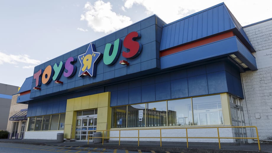 is toys r us coming back